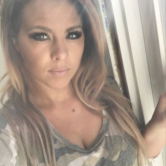 Meet your Posher, Sandy - Picture 1 of 1